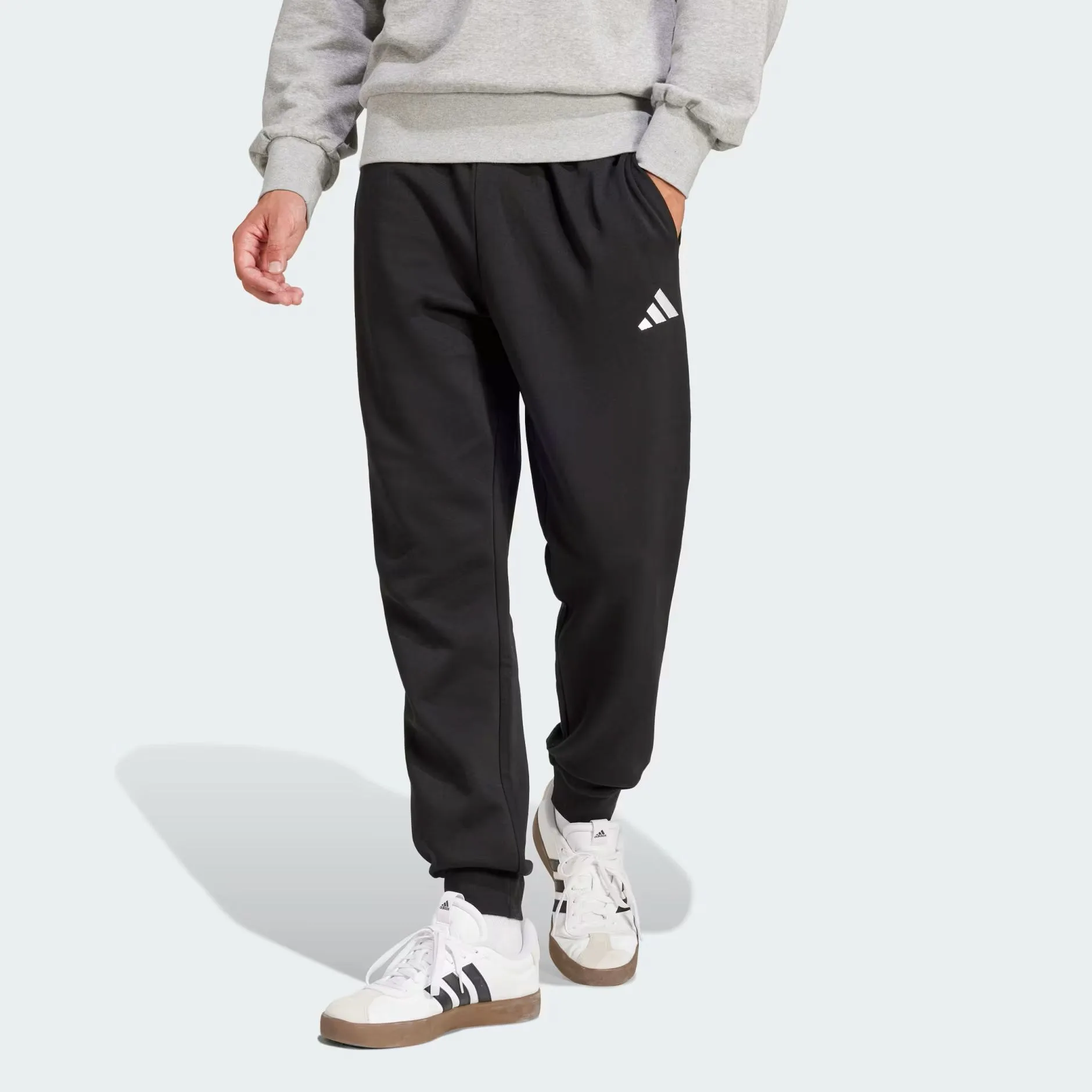 JE3815 Adidas M FEELCOZY PANT Adidas M FEELCOZY PANT - Image 1